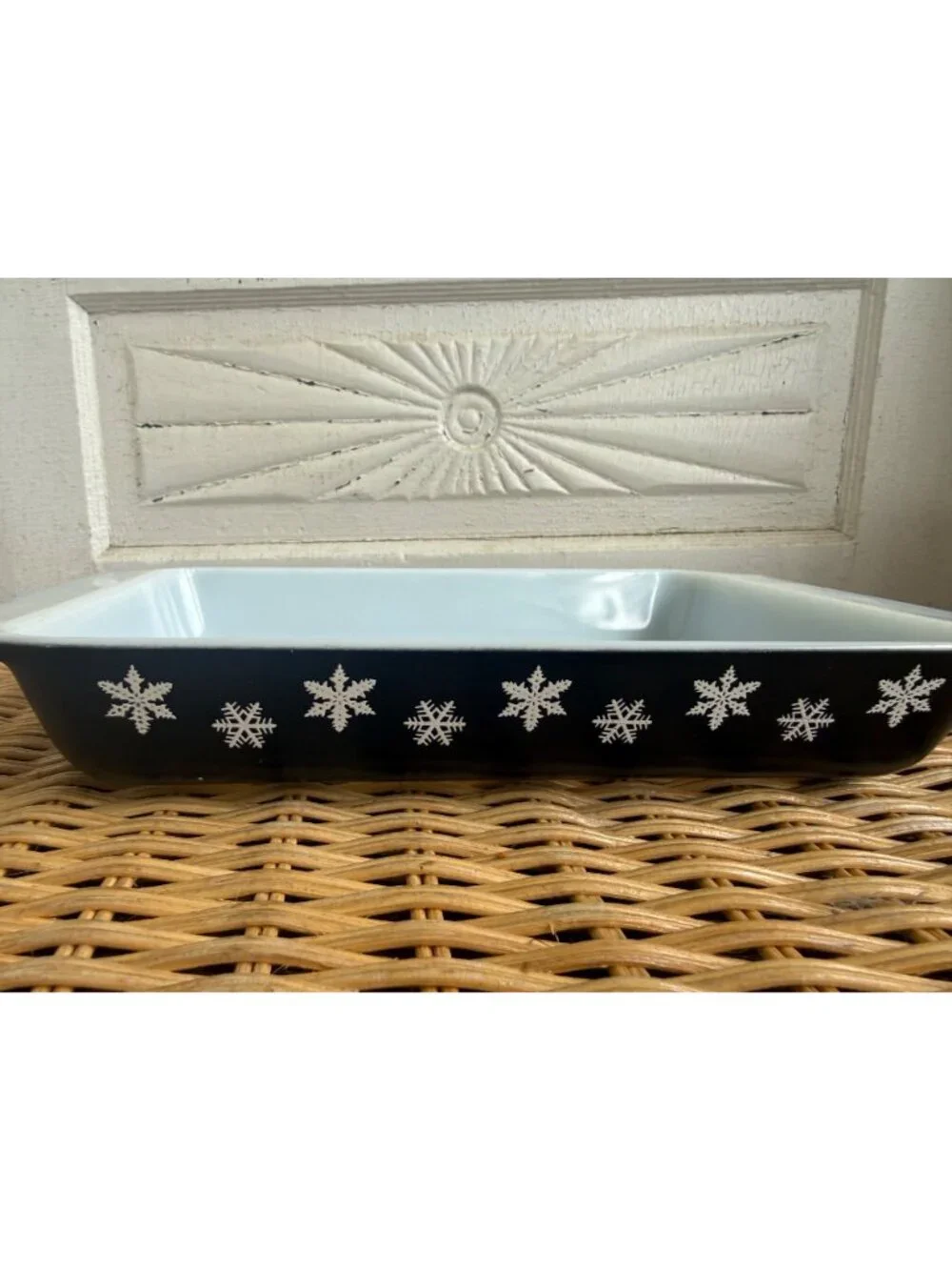 Vintage 50s Pyrex Black&White Snowflake Casserole Dish 1 1/4 Qt